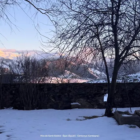 Masia Pirineu Natura Égat